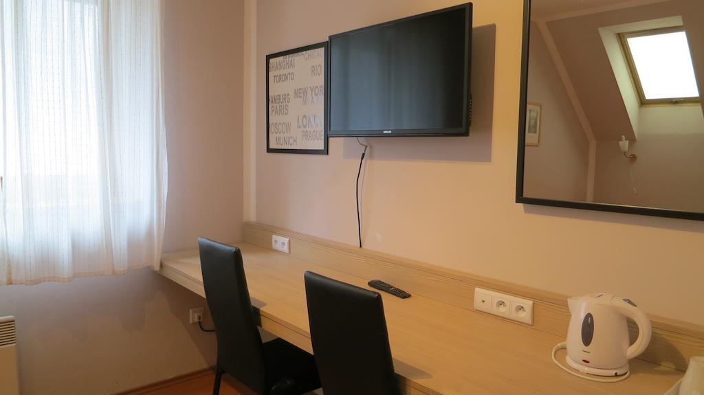 Penzion Coupe Hotel Pribram Room photo